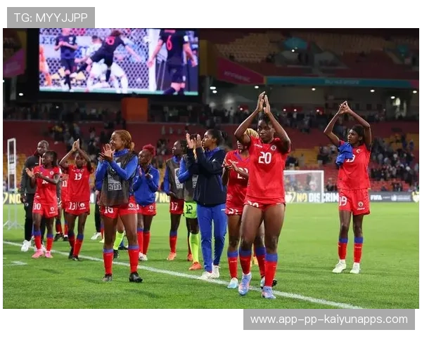 海地女子足球队实现历史突破,海地男足